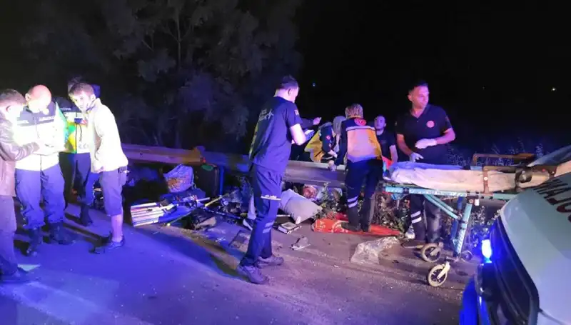 Minibüs Kazasında Savrulan Yolcuların Hayatı Değişti: Detaylar Ortaya Çıktı