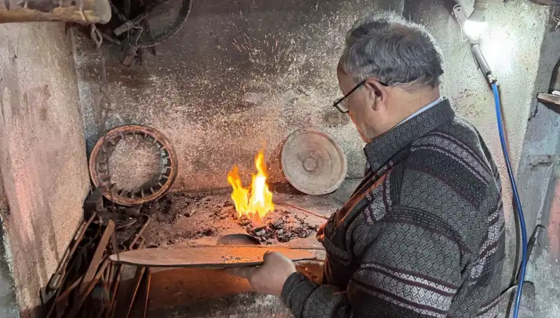 Baba Mesleğini 20 Metrekarelik Dükkanda Yaşatmanın Hikayesi