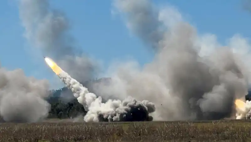 Avustralya'nın Askeri Tarihinde Bir İlk: HIMARS ile Dev Tatbikat
