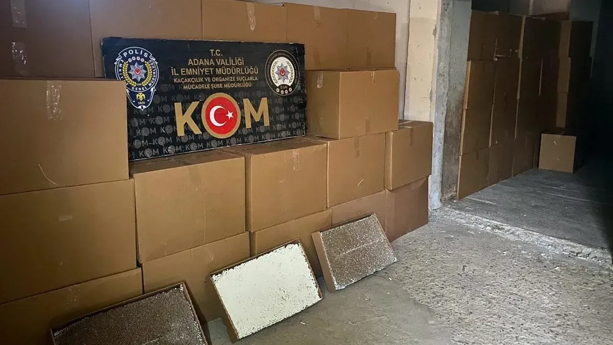 Adana'da gerçekleştirilen operasyonla, 12 milyon bandrolsüz makaron ele geçirildi,