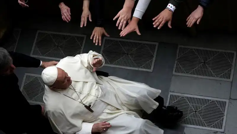 Papa Francis İstifa Edecek mi? 600 Yıl Sonra İkinci Kez Mücadele