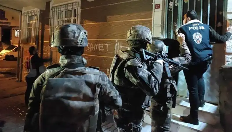Adana'da Yoldaşlar Suç Örgütüne Efektif Operasyon: 41 Tutuklama ile Çöküş