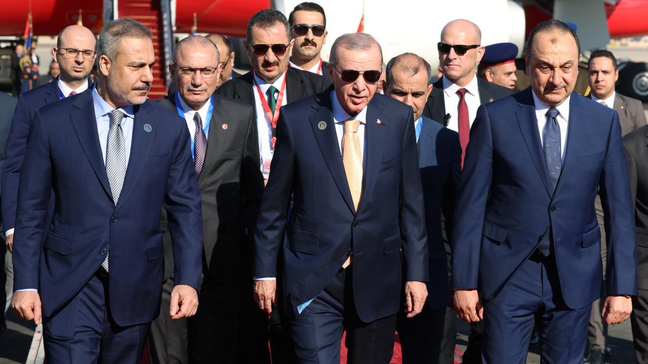 Cumhurbaşkanı Erdoğan Mısır'a Resmi Ziyaret Gerçekleştirdi