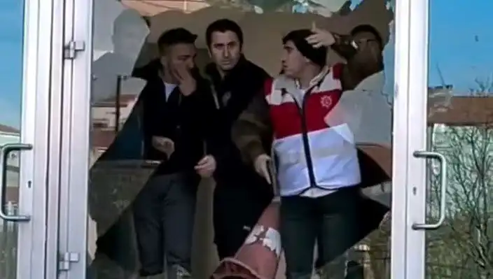 Maçta Gerilim Tavan Yaptı: Taraftarlar Arasında Kaos Anları
