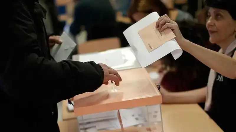 İspanya’da Sosyalistlerin İkinci Seçim Hezimeti: Neden Bu Sonuç?