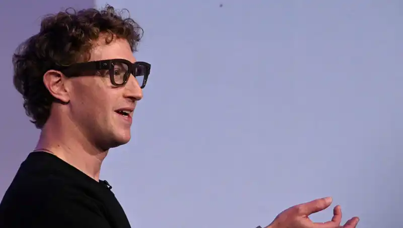 Zuckerberg'un Yeni Gözlükleri: Yapay Zeka ile Devrimsel Bir Adım mı?