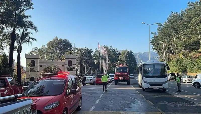Muğla'da Beş Yıldızlı Otelde Yangın: Tatilciler Panik İçinde Kaçıştı