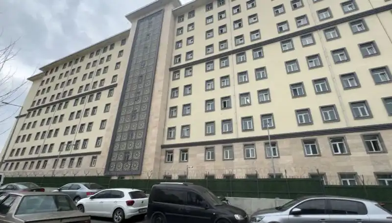 Kız Öğrenci Yurdunu Aşırı Merakla Araştıran Şahsın Şok Edici Hikayesi