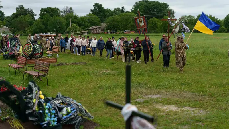 İngiliz Asker, Ukrayna'da Savaşırken Hayatını Kaybetti: Olayın Ardındaki Gerçekler