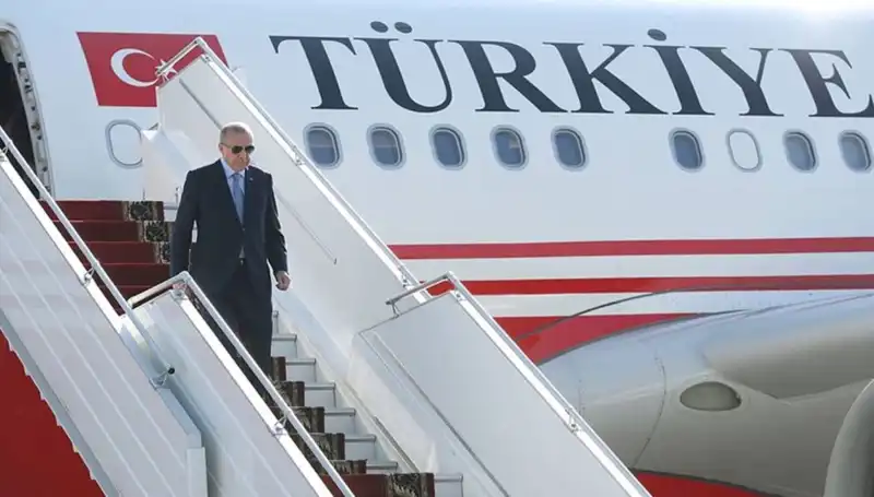 Cumhurbaşkanı Erdoğan İtalya'dan Dönüş Yolunda Sıcak Gelişmeler Yaşandı