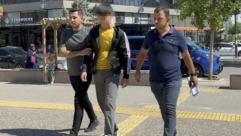Kardeşler Arasındaki Kavga Kanlı Bitti: Bıçaklama Olayı