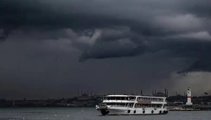 İstanbul ve Çevresinde Sağanak Yağış Uyarısı: Hava Durumu Değişiyor