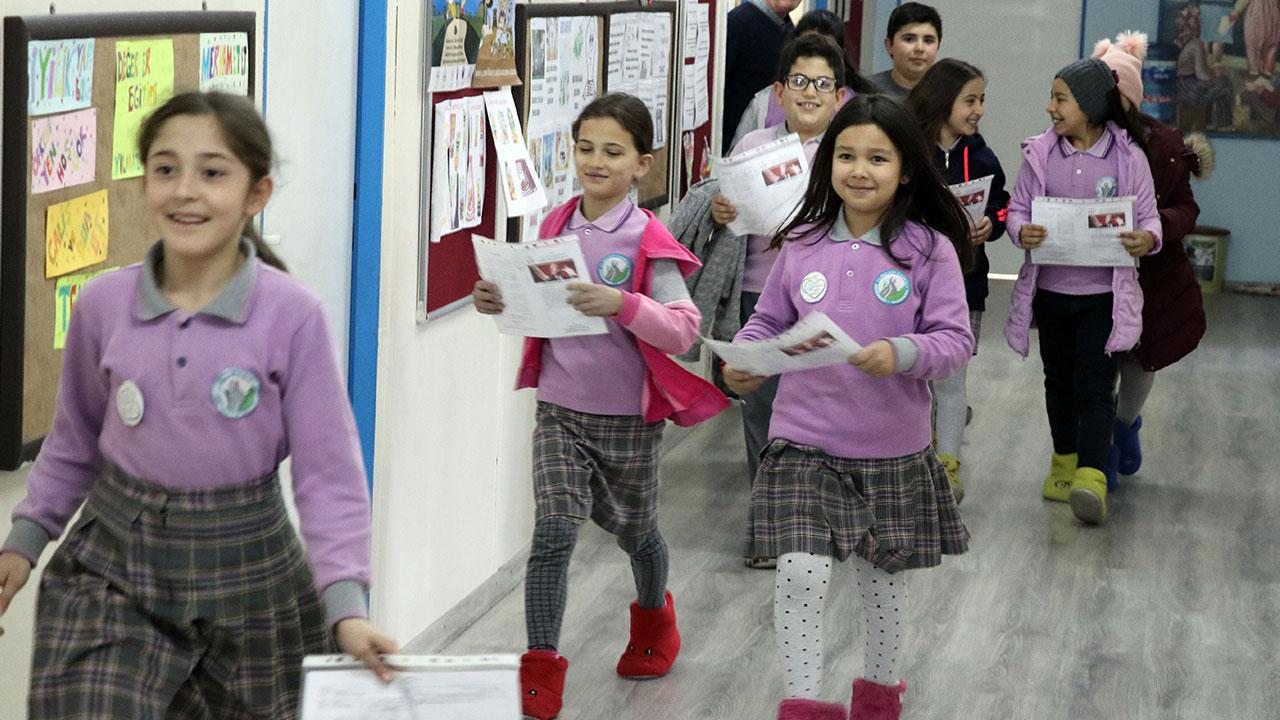 Yarıyıl Tatilinde Karneler dağıtıldı