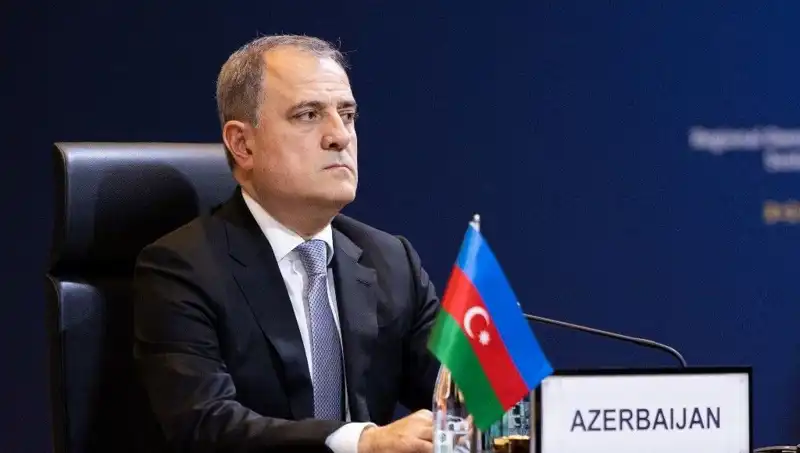 Barışın Kapıları Aralandı: Azerbaycan ve Ermenistan Anlaşma Metninde Tarihi İlerleme