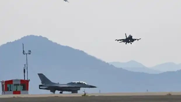 Güney Kore'de Tatbikat Skandalı: Savaş Uçağı Yanlışlıkla Köyü Bombaladı