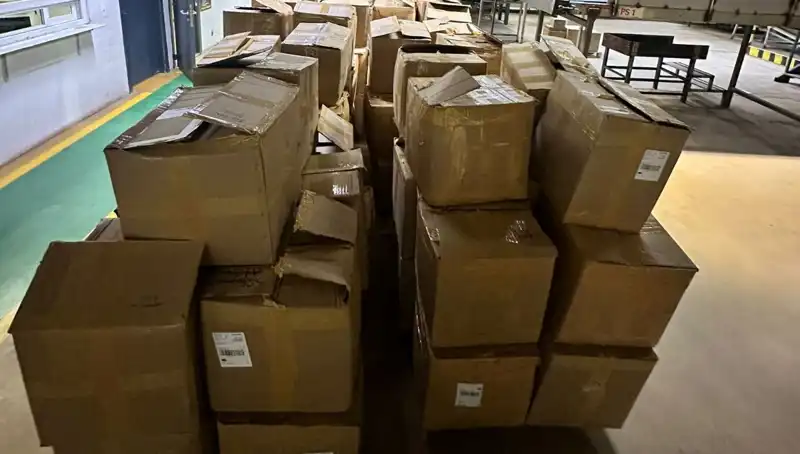 Kaçak Tütün Operasyonu: Kargo Şirketinin Deposu Baskın Yaptı