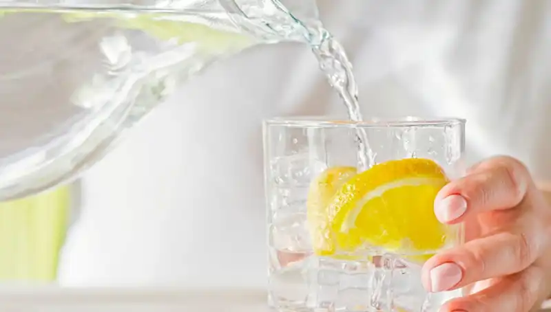 Limonlu Su Tüketmenin 8 Bilinmeyen Faydası: Sağlığınızı Şaşırtacak Etkiler