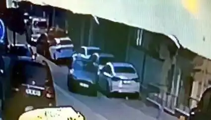 Esenyurt'ta Park Halindeki Otomobillere Çarpma Olayı: Ne Oluyor?