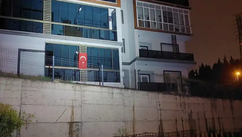 Sakarya'da 4 Katlı Apartman Neden Tahliye Edildi? Beklenmedik Olaylar Sankine Geliyor!
