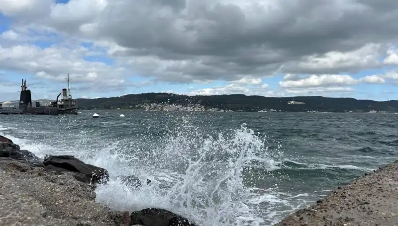 Beykoz Sahilleri: Denize Girmek Yasak, Sakinlik mi Tehlike mi Getiriyor?