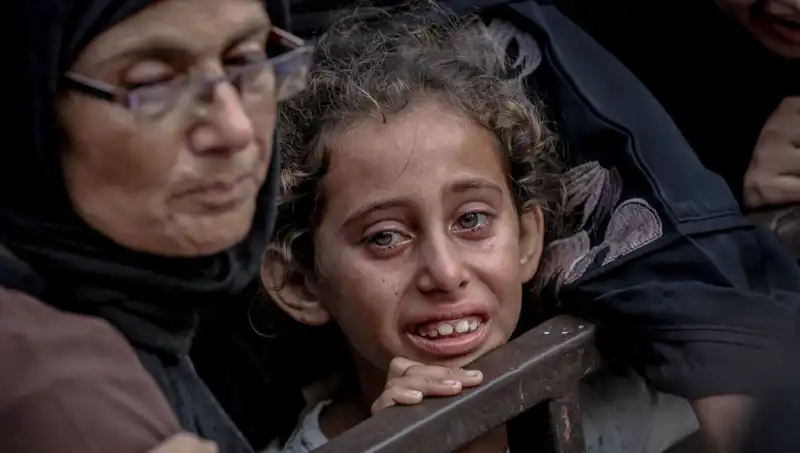 Gazze'de Savaşın Karanlık Yüzü: Askeri Müdahaleler ve Açlık Krizi