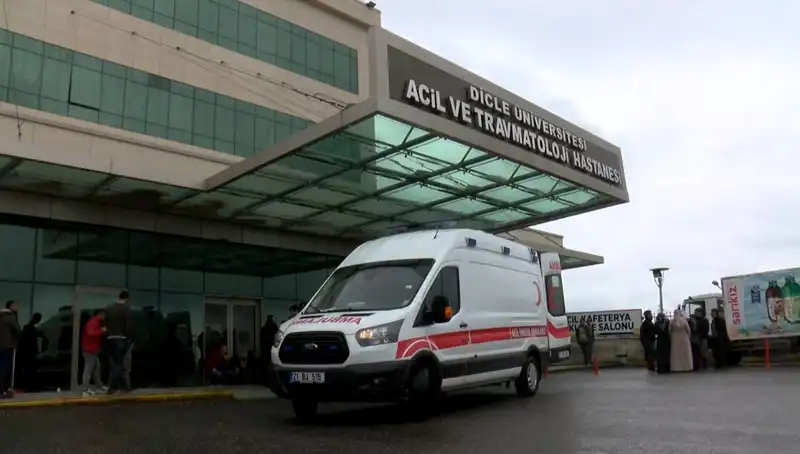 ** Aile İçindeki Kan Davası: Kuzen Cinayeti ve Oğlu Ağır Yaralı