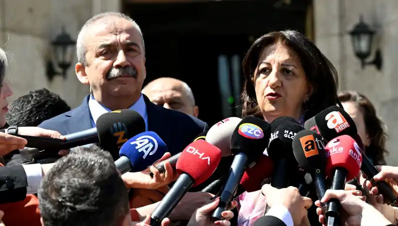 Sırrı Süreyya Önder: Hayatı, Mücadelesi ve Hastalığı Hakkında Her Şey