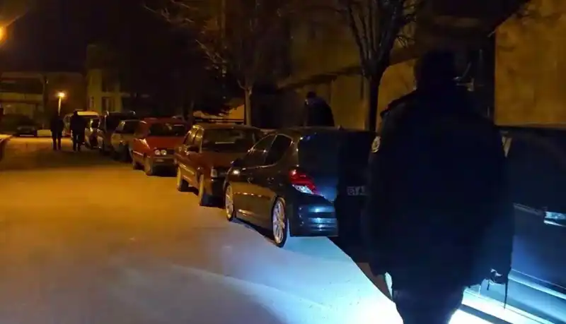 Park Halindeki Araçlara Zarar Veren Hırsızlar, Şehirde Endişe Yaratıyor