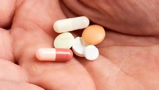 Uzmanlardan Alarmlı Uyarı: Reçetesiz İlaç Kullanımında Gizli Tehlikeler