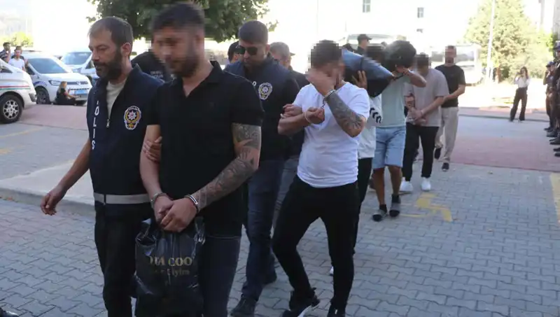 Sahte Eskort İlanlarıyla 12 Milyon Liralık Dolandırıcılık Şok Ediyor