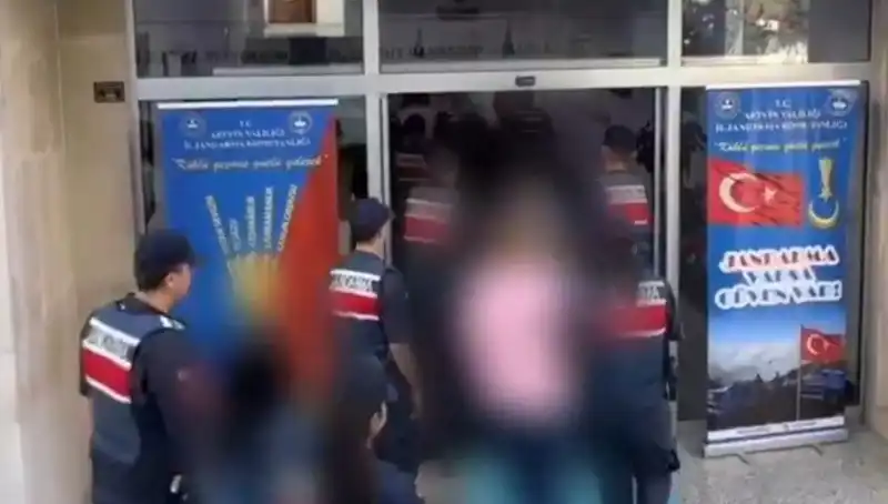 FETÖ Operasyonları: 30 İlde 65 Kişi Tutuklandı, Gözaltılar Devam Ediyor