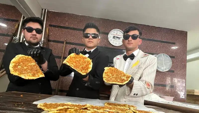 Takım Elbiseli Fırıncılar: Geleneksel Ekmekçiliğe Yeni Bir Soluk