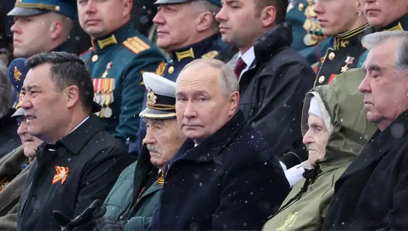 Rus Ordusundaki Tarihi Genişleme: Putin'in Stratejik Hamlesi Neyi Anlatıyor?