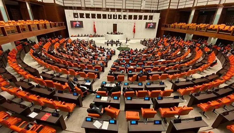 Yeni Dokunulmazlık Dosyaları Meclis'te: Siyasi Gündemi Saracak Olaylar