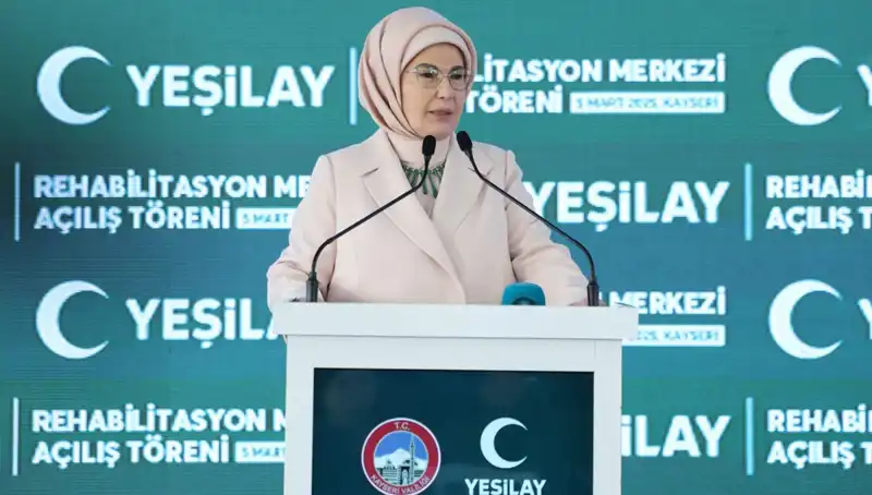 Emine Erdoğan, Bağımlılıkla Mücadele İçin Dikkat Çeken Mesajlar Verdi