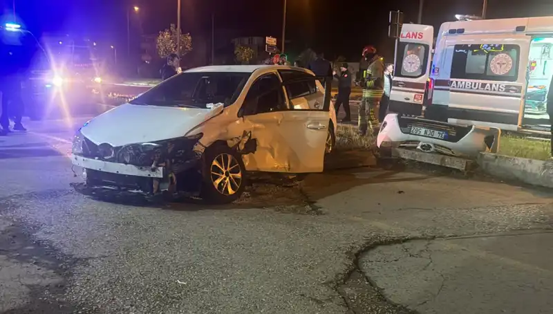 Pikap ve Otomobil Çarpıştı: Kaza Anında Yaşananlar ve Sonuçları
