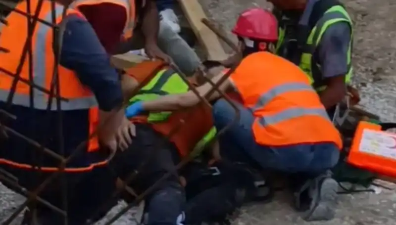 Adana'da İnşaatta Çalışan İki İşçi Yaralandı: Olayın Ayrıntıları Neler?