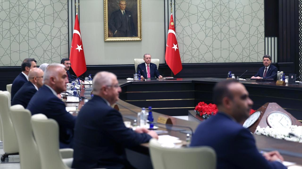 Kabine Toplandı: Suriye Operasyonu ve Asgari Ücret Gündemde