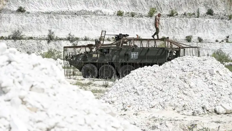 Ukrayna, ABD Yetkilisini Bakanlığa Çağırarak Mühimmat Kesintisini Eleştirdi