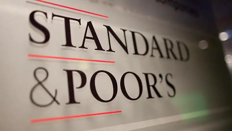 Fransa'nın Kredi Notu Görünümü Negatif, Ekonomik Zorluklar Kapıda mı?