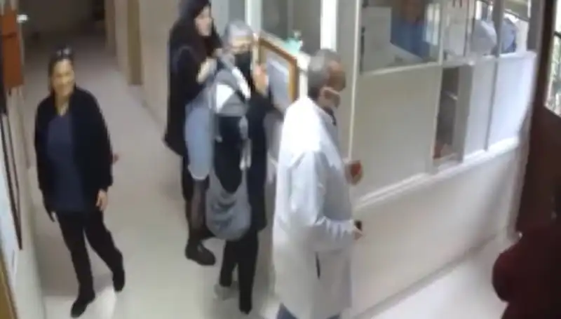 Üsküdar'da Doktora Cumhurbaşkanına Hakaret Suçlamasıyla Hapis İstemi!