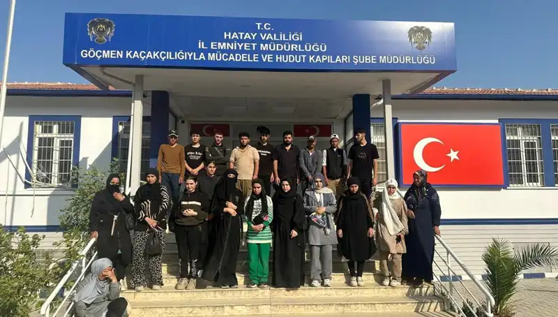 Minibüste Yakaladığı 24 Göçmenle Sınır Güvenliği Alarm Verdi