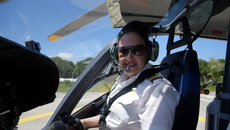 Türkiye'nin İlk Kadın Ambulans Helikopter Pilotunun Dikkat Çeken Hikayesi