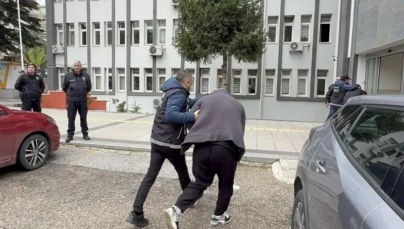 10 Bin Sentetik Ecza Hapı Ele Geçirildi: Güvenlik Güçlerinden Operasyon Detayları